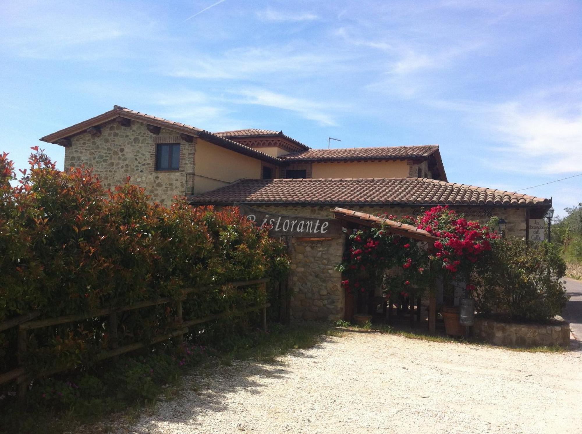 La Locanda Del Colle Bed and Breakfast Canalicchio Exterior foto