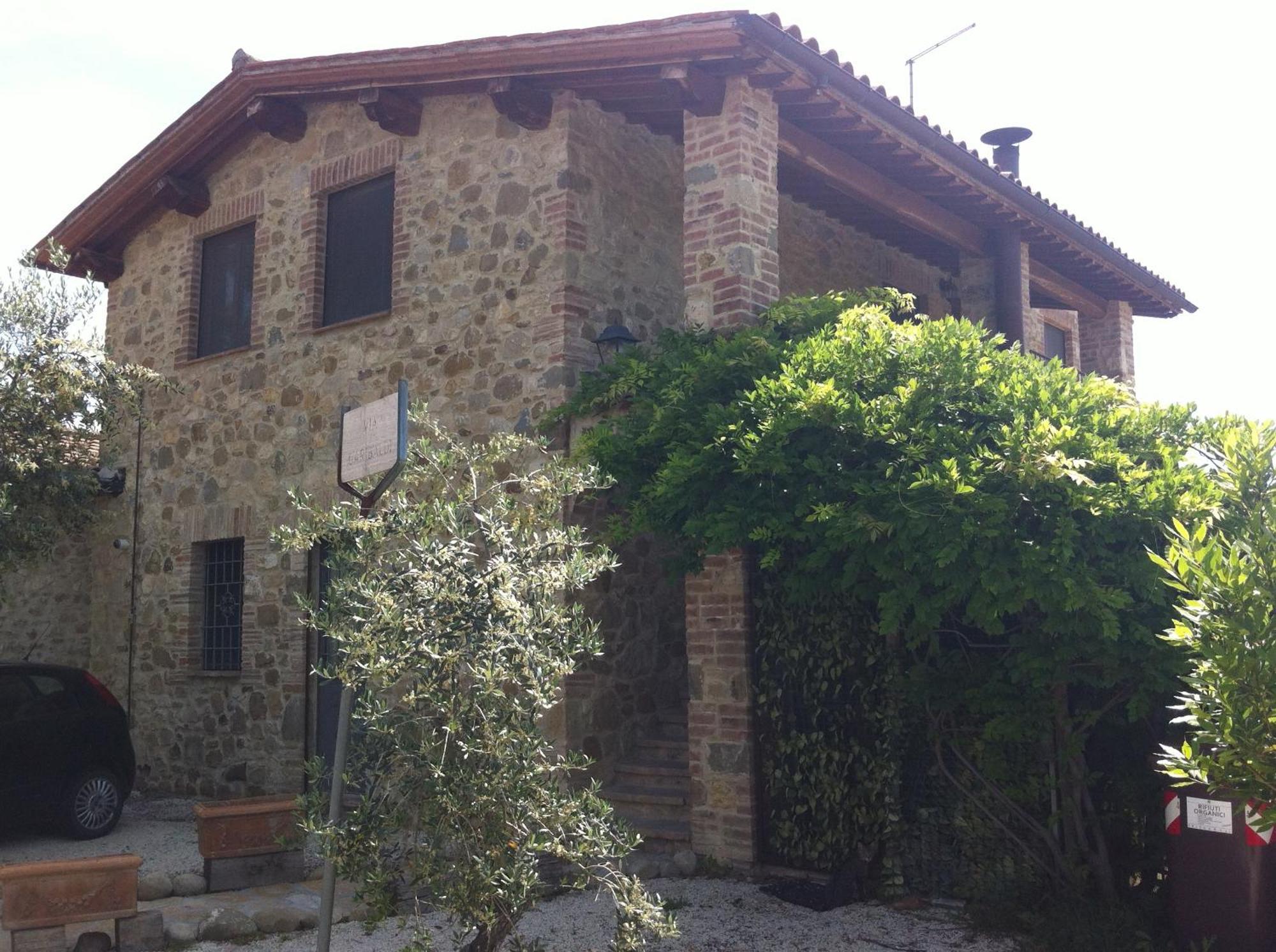 La Locanda Del Colle Bed and Breakfast Canalicchio Exterior foto