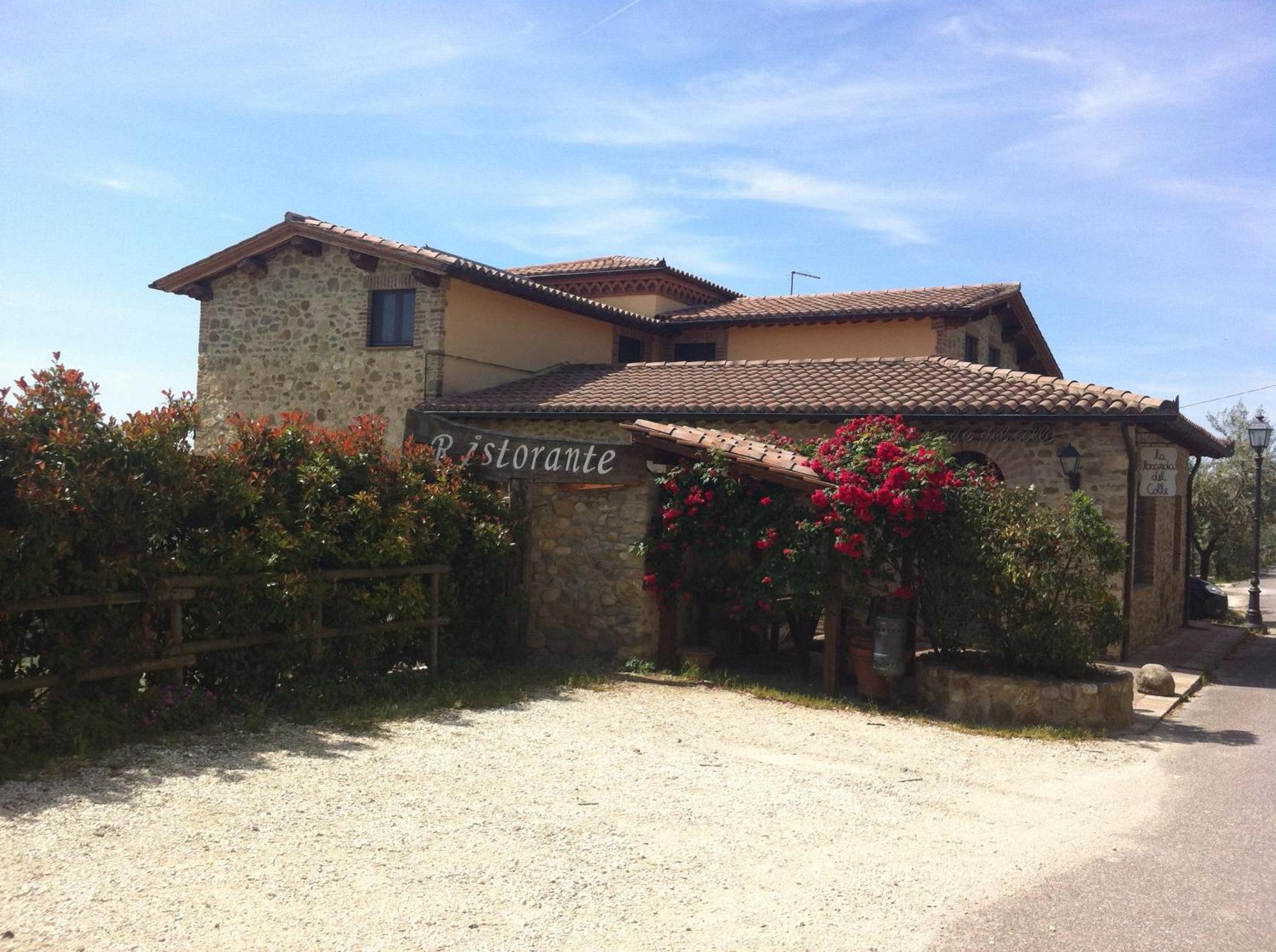 La Locanda Del Colle Bed and Breakfast Canalicchio Exterior foto